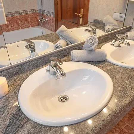 Casa En Cerca De La Playa, Niembru. El Carrascal Holiday home