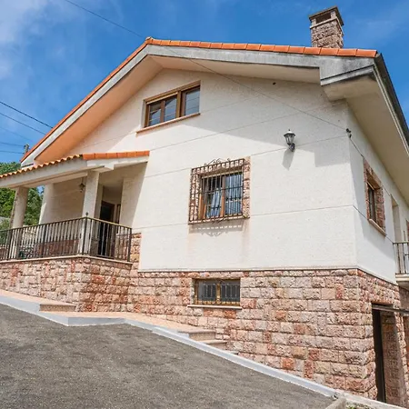 Casa En Cerca De La Playa, Niembru. El Carrascal