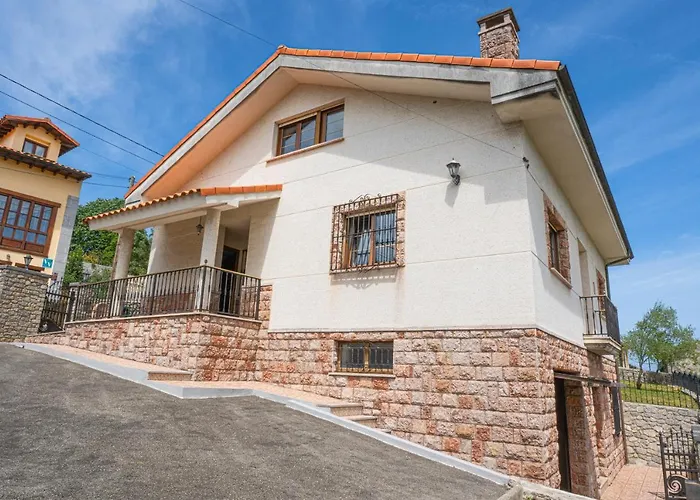 Casa En Cerca De La Playa, Niembru. El Carrascal
